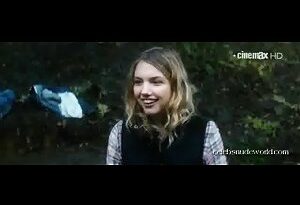 Elinor Crawley , Hannah Murray , Unknown Girls - Bridgend (2015) Sex Scene