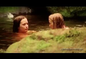 Emily Blunt , Natalie Press - My Summer of Love (2004) Sex Scene