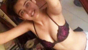 Akshara Haasan Leaked Photos are Online !