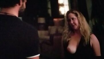 Amy Schumer’s Boob (2 Photos + Video)