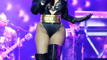 Ashanti Flaunts Her Sexy Tits at the 2022 Essence Festival of Culture in in New Orleans (34 Photos)