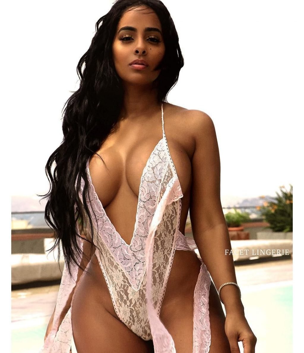 Ayisha Diaz Nude & Sexy (138 Photos)