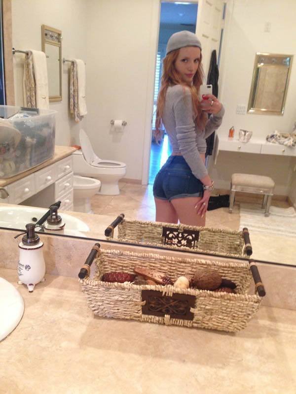 Bella Thorne Leaked (4 Photos)