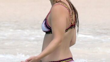 Billie Lourd Looks Hot in a Bikini on the Beach in St Barts (7 Photos)