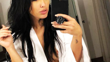 Bre Tiesi Nip Slip At Instagram Selfie — Johnny Manziel's New Wife Showed Nipple Out Of Robe