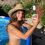 Caitlin Stasey Poses Topless (1 Photo)