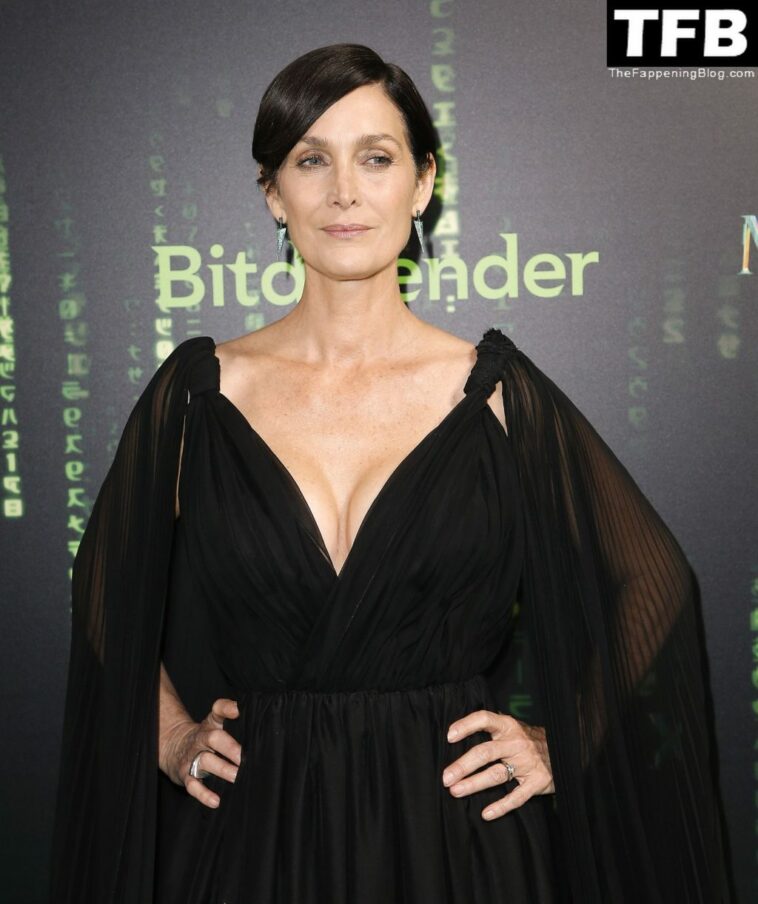 Carrie-Anne Moss Displays Her Sexy Boobs at the Premiere of “The Matrix Resurrections” in San Francisco (38 Photos)