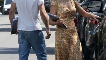 Caylee Cowan & Casey Affleck Step Out For Lunch Together (21 Photos)