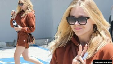 Chloë Grace Moretz Hits Up Beverly Hills in Her Cozy Street Fashion (33 Photos)