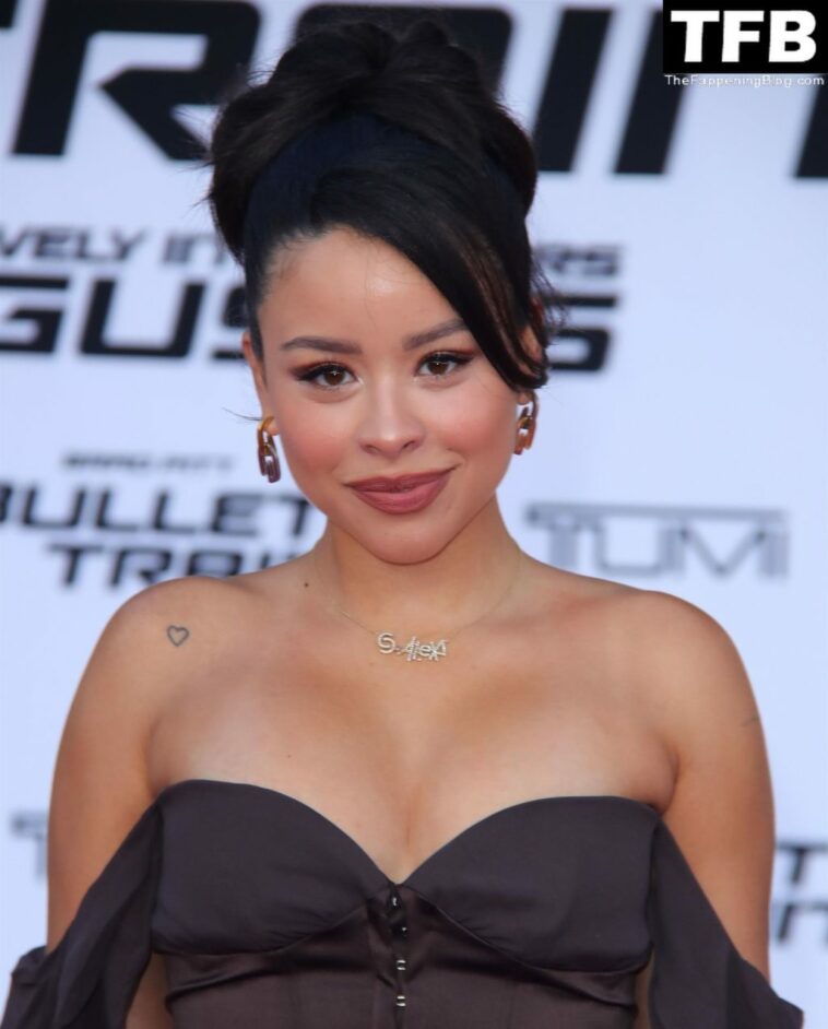 Cierra Ramirez Flaunts Her Curvy Figure at the LA Premiere of Sony Pictures’ “Bullet Train” (30 Photos)