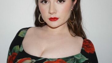 Emma Kenney Sexy (9 Photos)