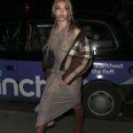 FKA Twigs Flashes Her Nude Tits in London (5 Photos)