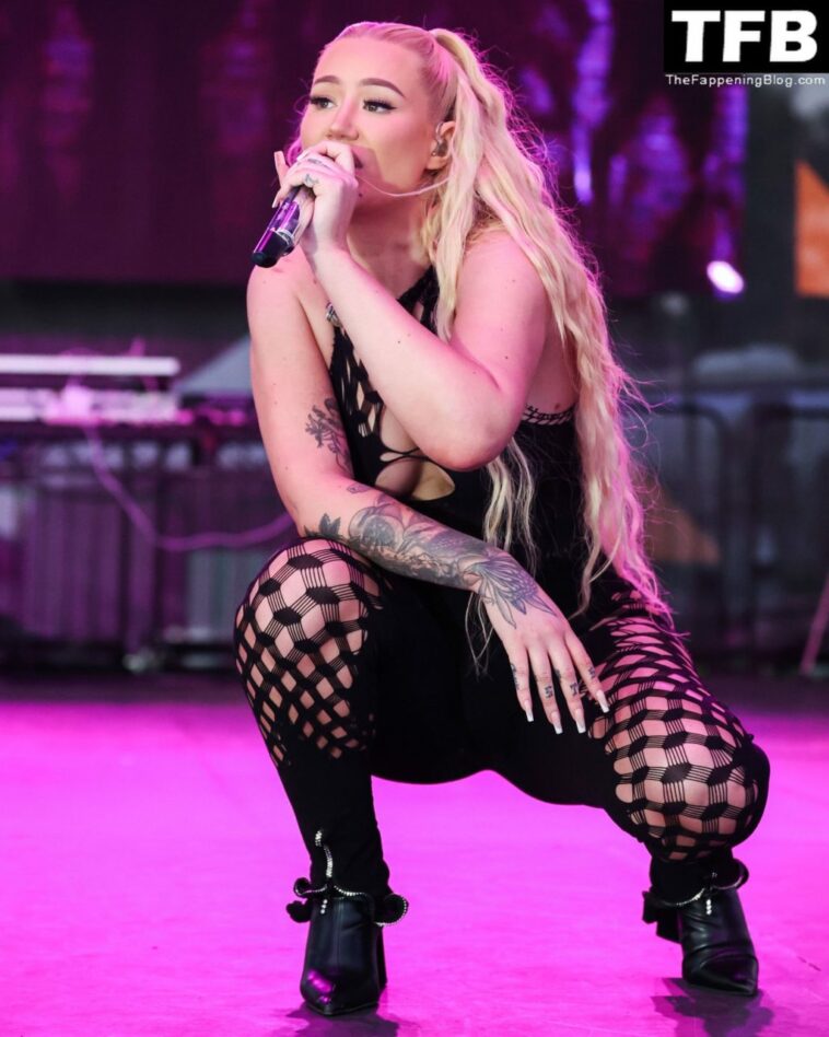 Iggy Azalea Performs at The 39th Annual Long Beach Pride Parade and Festival in Long Beach (150 New Photos)