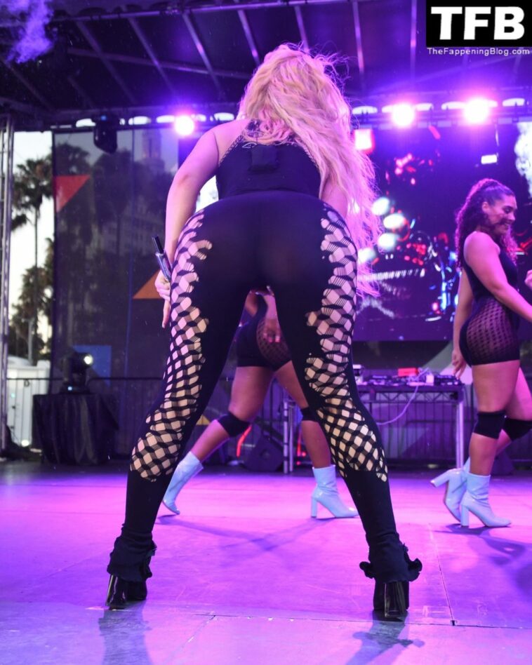 Iggy Azalea Displays Her Stunning Figure at the Long Beach Pride Music Festival in LA (71 Photos)