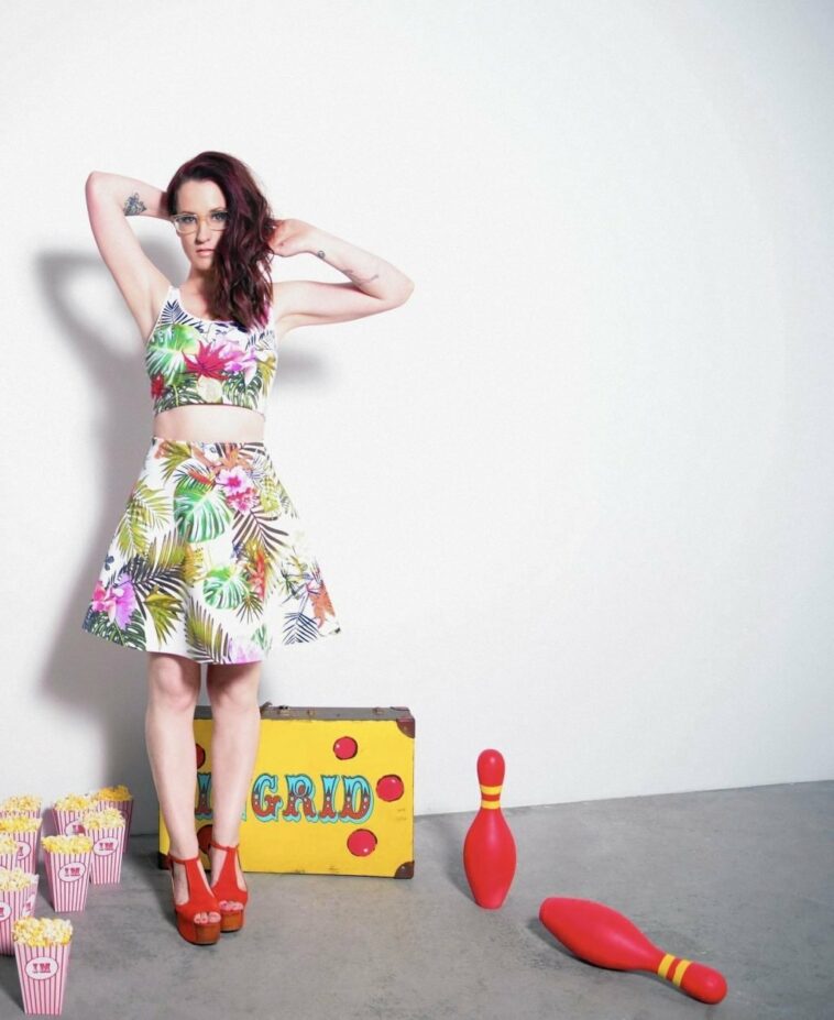 Ingrid Michaelson Sexy (28 Photos)