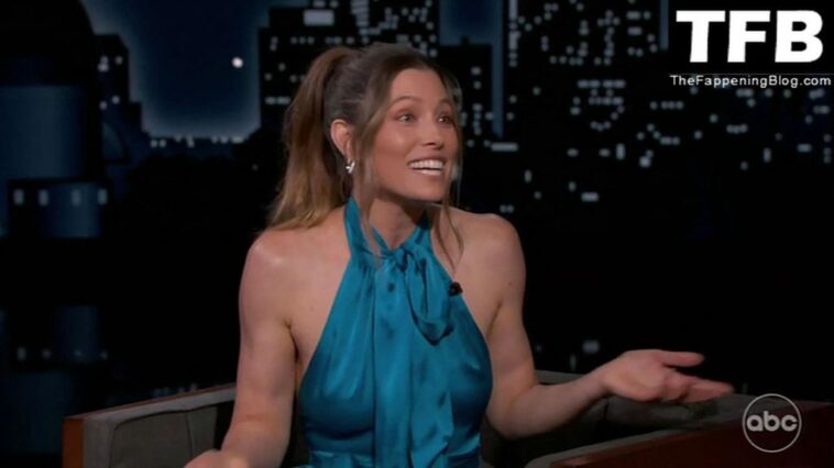 Jessica Biel Braless - Jimmy Kimmel Live! (30 Pics + Video)