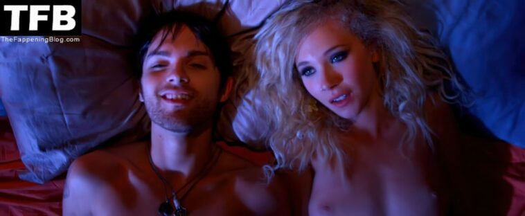 Juno Temple Nude – Kaboom (4 Pics + Video)