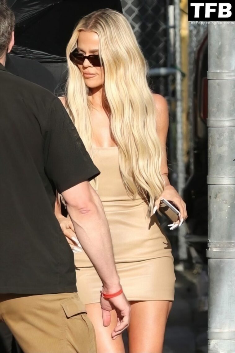 Leggy Khloe Kardashian Runs Out of Jimmy Kimmel Live and Ignores Her Fans (31 Photos)