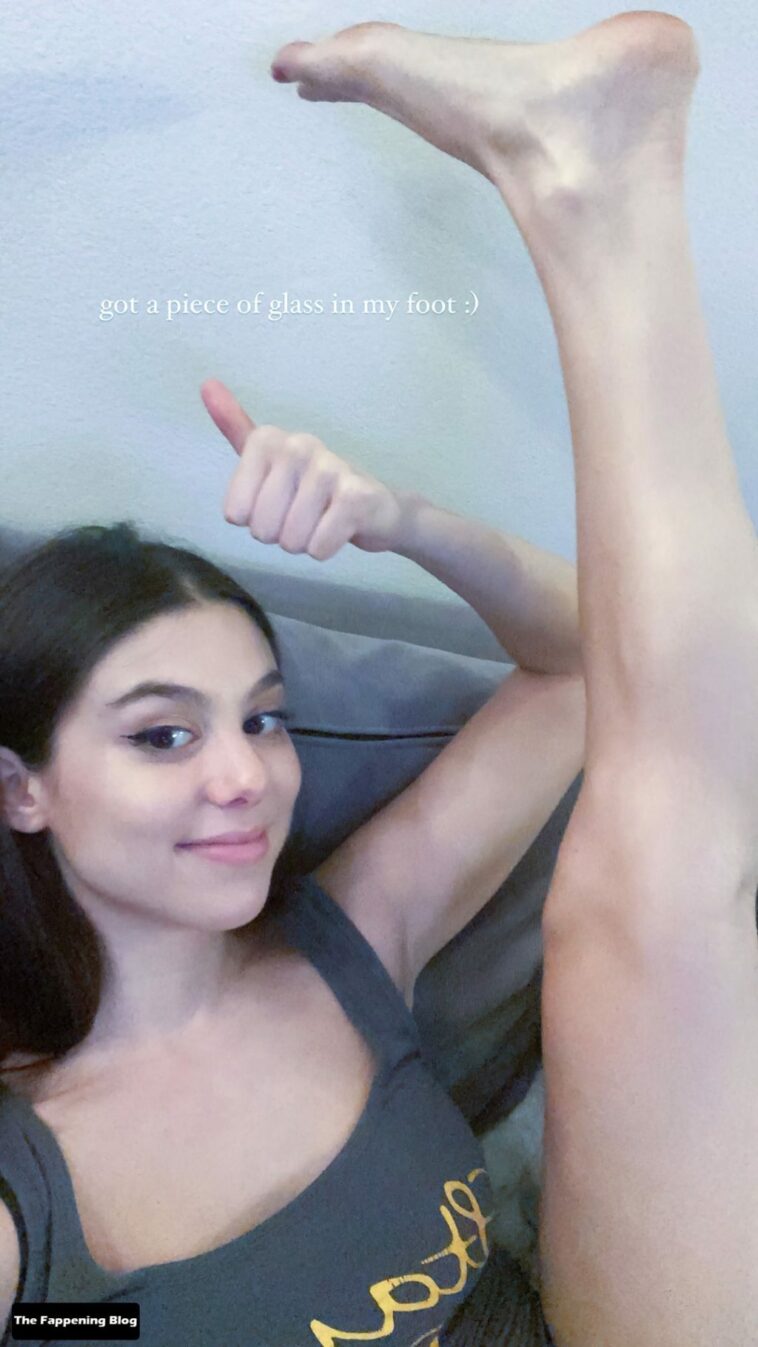 Kira Kosarin Sexy (14 New Photos)