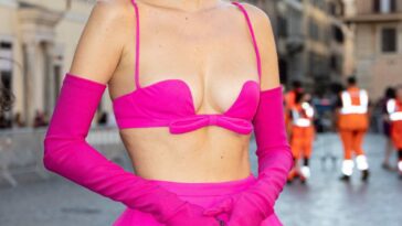 Leonie Hanne Displays Her Slender Legs During Paris Fashion Week (23 Photos)