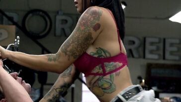 Levy Tran Sex On A Motorcycle In Shameless - FREE