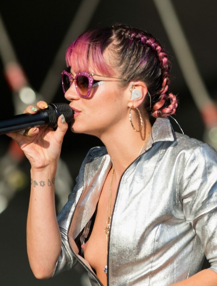 Lily Allen’s Nip Slip (11 Photos)