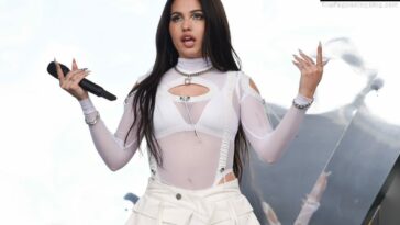 Busty Mabel Performs at Radio 1 Big Weekend in Coventry (39 Photos)