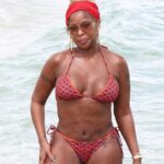 Mary J. Blige Goes For a Dip in the Ocean While Enjoying a Day at the Beach (110 Photos)