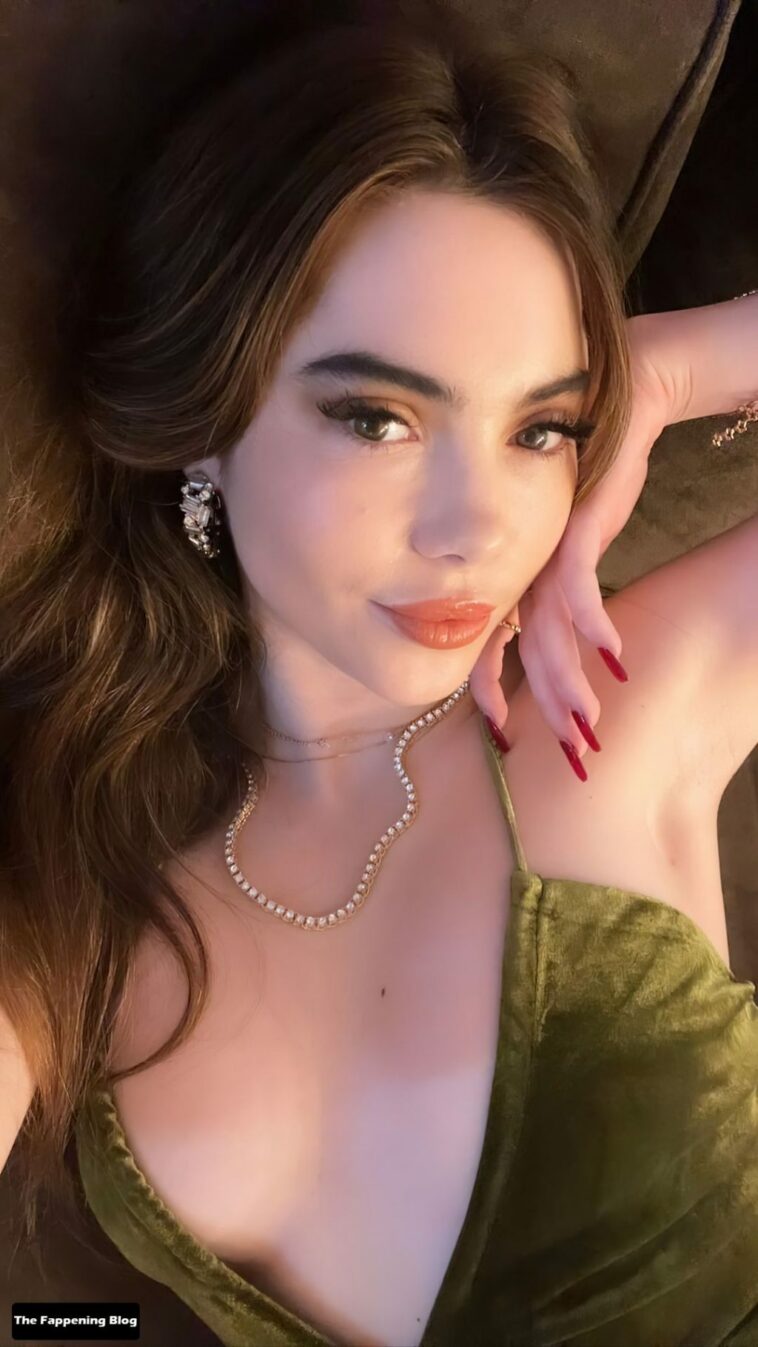 McKayla Maroney Sexy Collection (17 Photos)