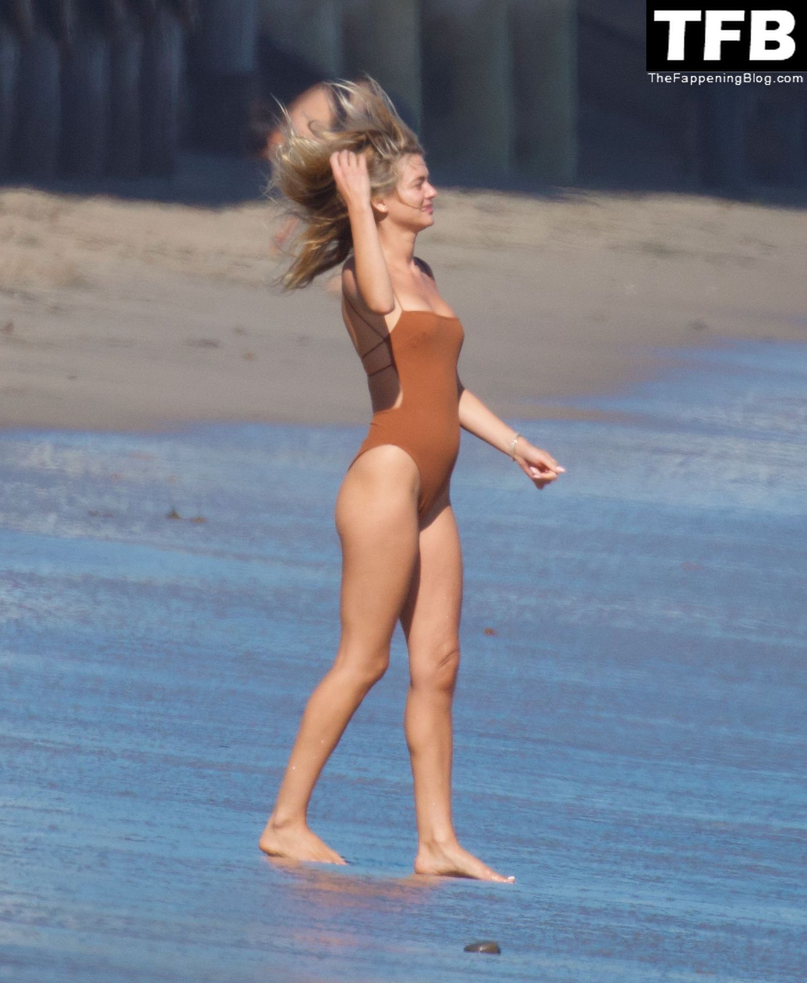 Megan Blake Irwin Hits the Beach in Malibu (30 Photos)