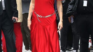 Miley Cyrus Looks Hot in Red as She Attends the 2022 NBCUniversal Upfront in New York (5 Photos)