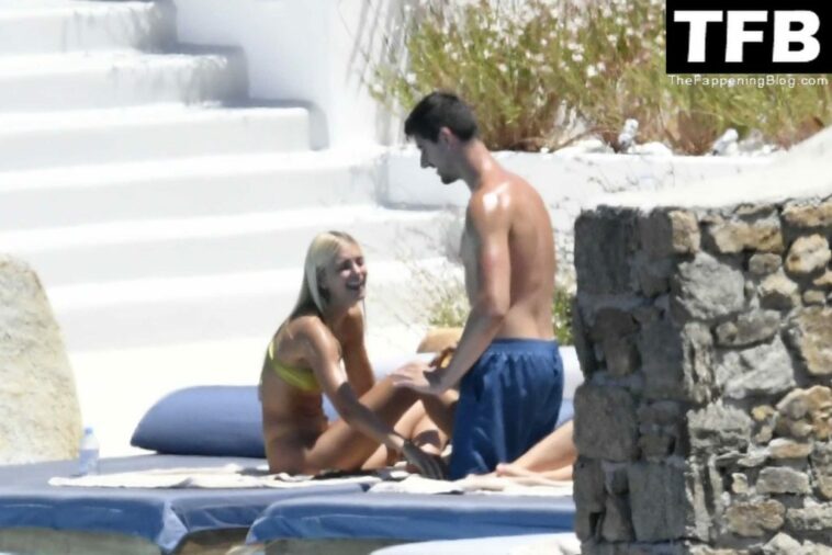 Thibaut Courtois & Mishel Gerzig Enjoy a Day in Mykonos (30 Photos)