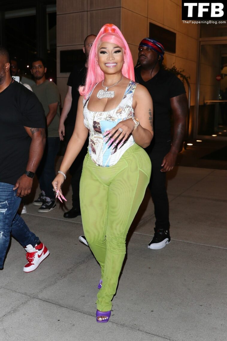 Nicki Minaj Checks Out of Her Hotel After Her Epic Night at the MTV VMA’s in NYC (38 Photos)