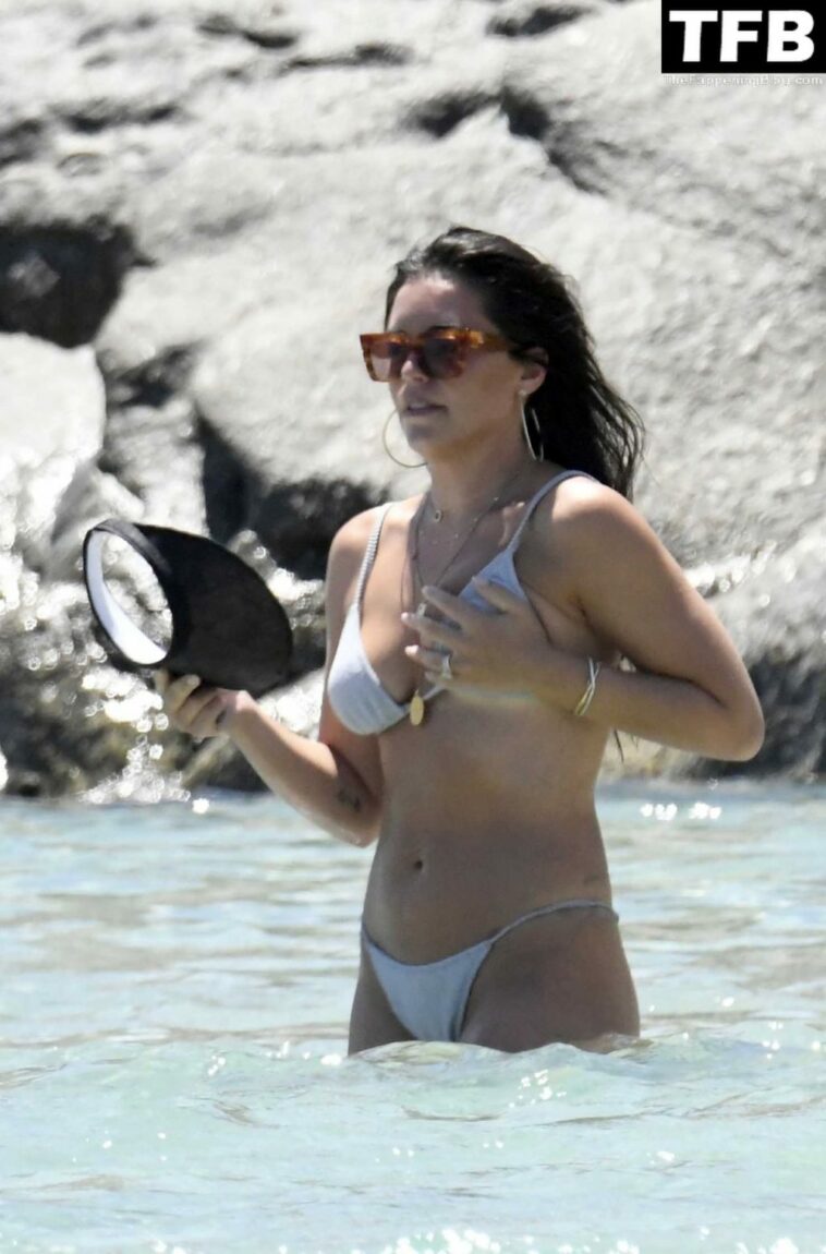 Olympia Valance Spends Her Holidays on the Beach in Mykonos (124 Photos)