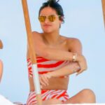 Renata Notni Enjoys a Day on the Beach in Miami (7 Photos)