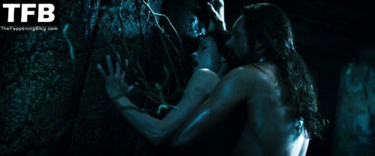 Rhona Mitra Sexy – Underworld: Rise of the Lycans (6 Pics + Video)