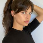 Sara Sampaio Shows Her Pokies (7 Photos)