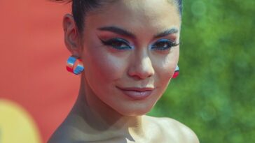 Vanessa Hudgens Looks Hot in a Blue Dress at the 2022 MTV Movie & TV Awards in Santa Monica (121 Photos)