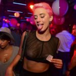 YesJulz Nude (27 Pics + GIFs & Video)