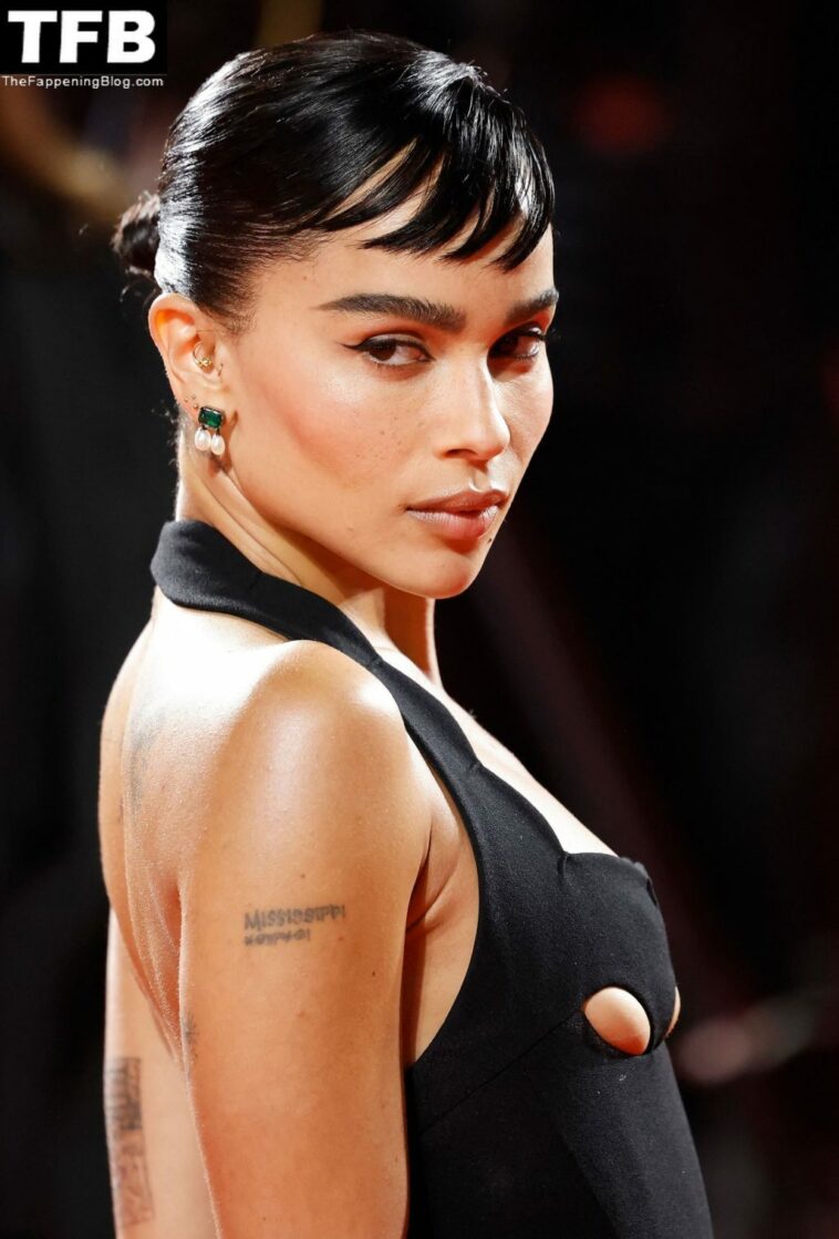 Zoe Kravitz Shows Off Her Sexy Tits at ‘The Batman’ Movie Premiere in London (38 Photos)