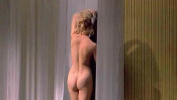 Goldie Hawn Ass Scene from 'There's A Girl In My Soup'