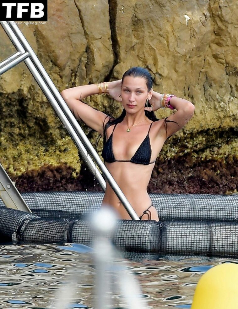 Bella Hadid Sexy (29 New Photos)