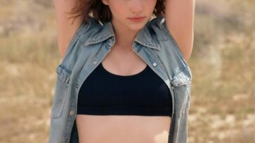 Emily Rudd Sexy (5 Photos)