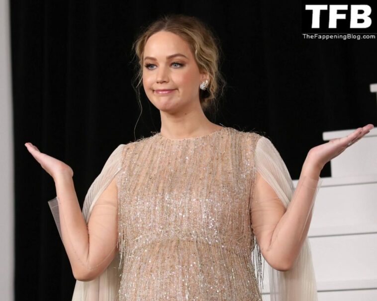 Jennifer Lawrence Sexy (14 Photos)