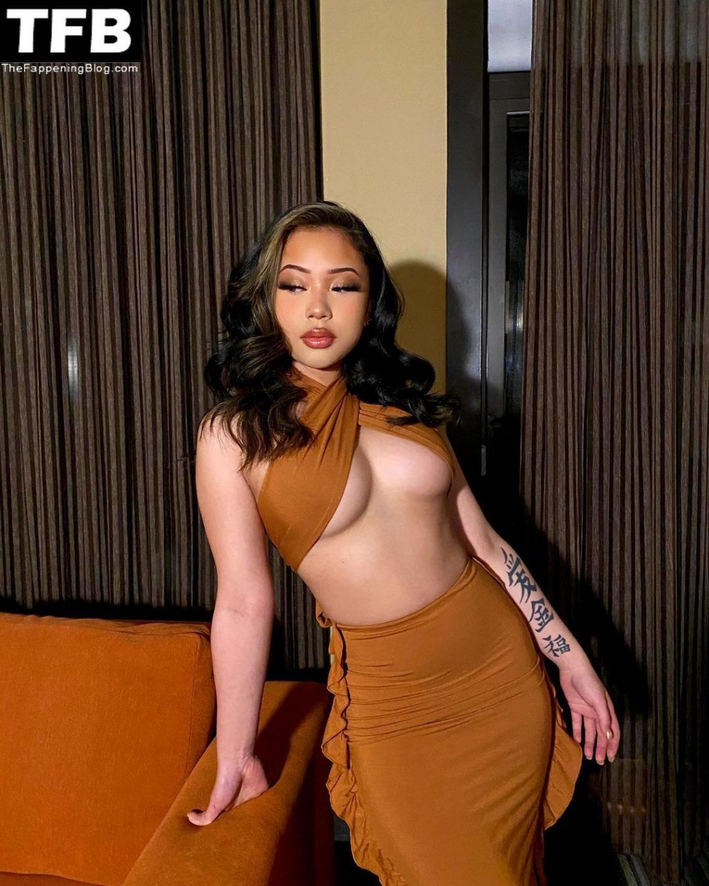 Jennifer Tran Sexy (8 Photos)