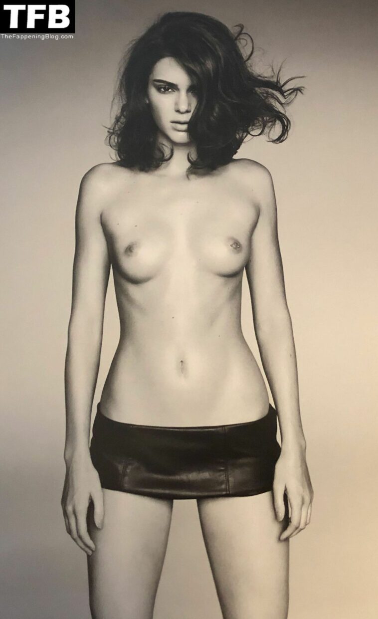 Kendall Jenner Nude & Sexy Collection - Part 1 (150 Photos)