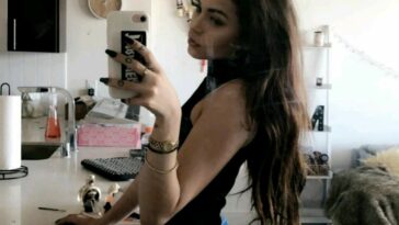 Maggie Lindemann Sexy (16 Photos)