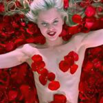 Mena Suvari Nude – American Beauty (14 Pics + Remastered & Enhanced Video)