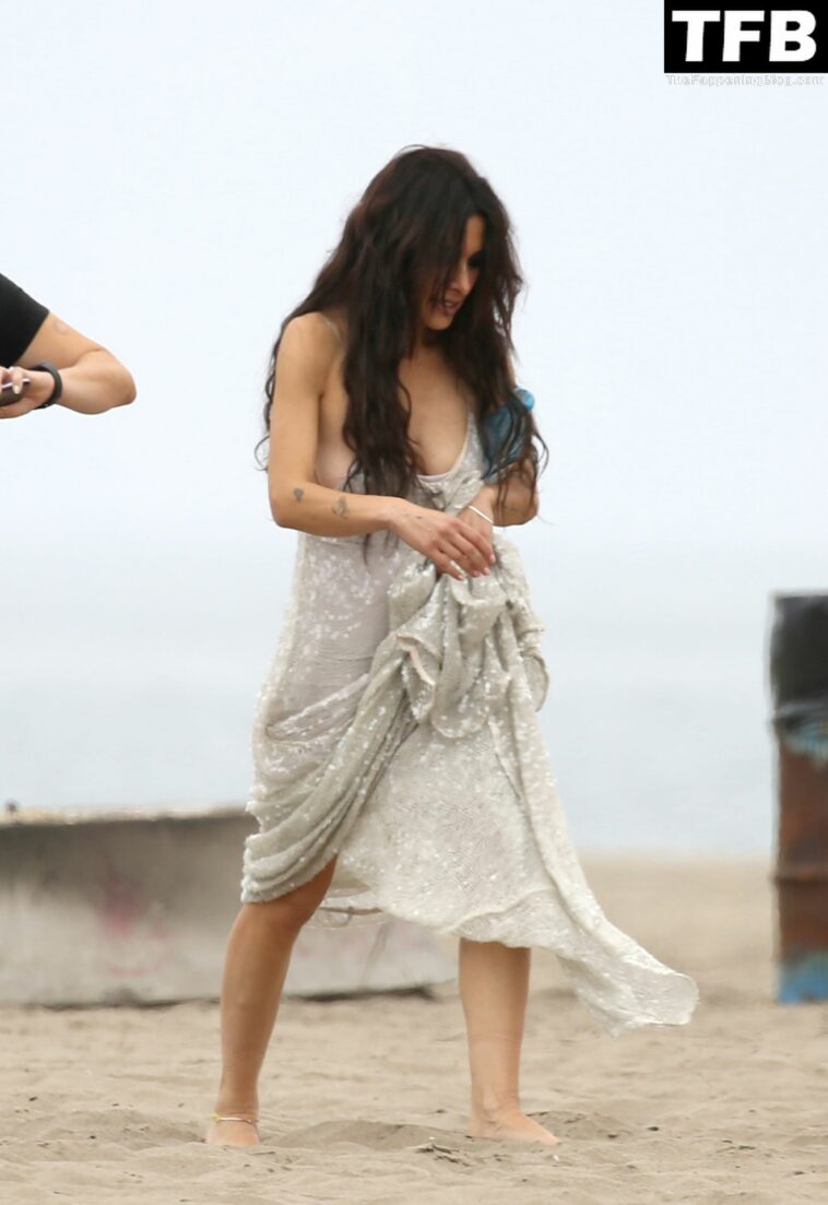 Sarah Shahi is Spotted During a Beach Shoot in LA (41 Photos)