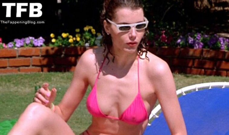 Geena Davis Nude & Sexy - Earth Girls Are Easy (8 Pics)